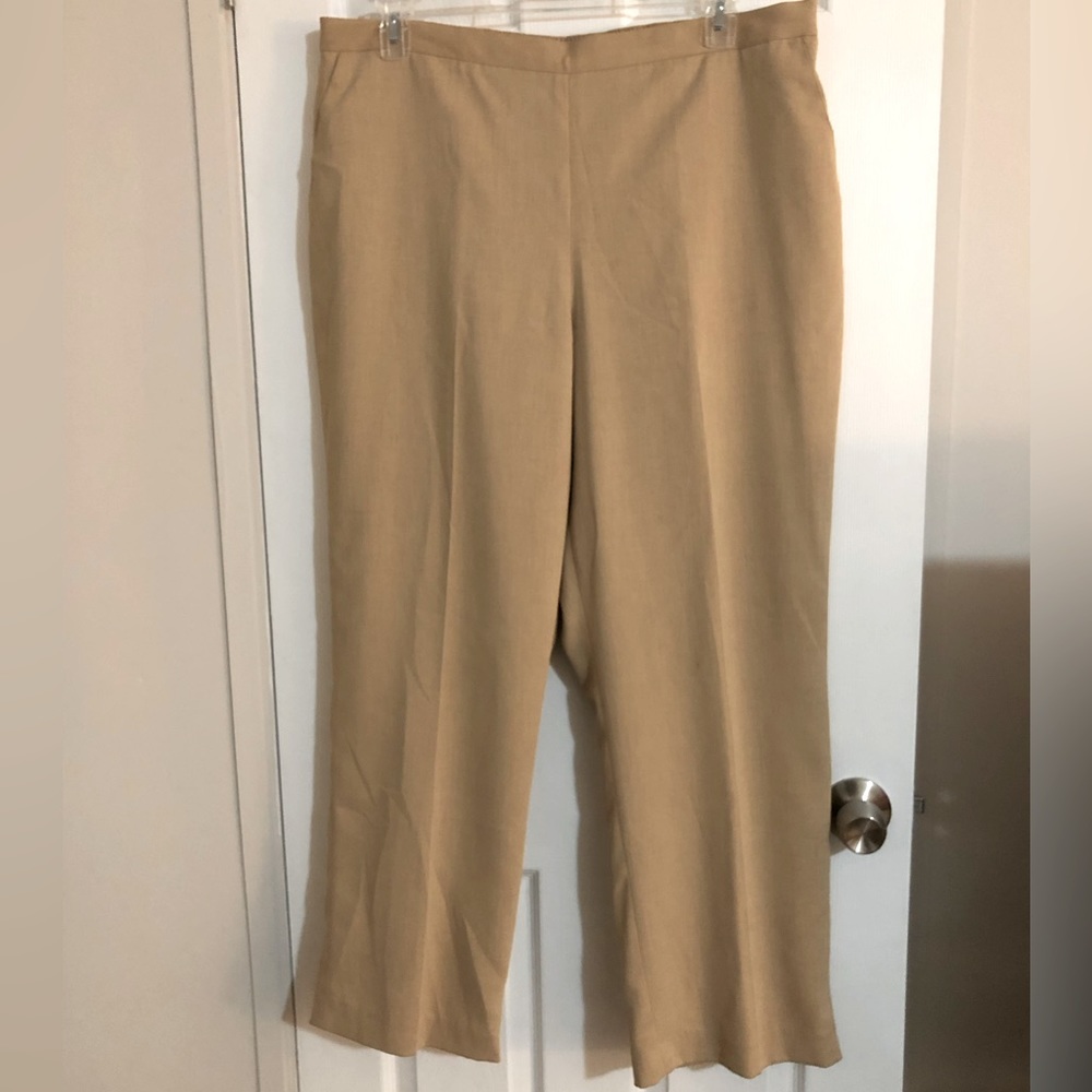 Alfred Dunner slacks beige